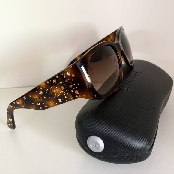 CHANEL Accessories - Chanel y2k crystal logo sunglasses